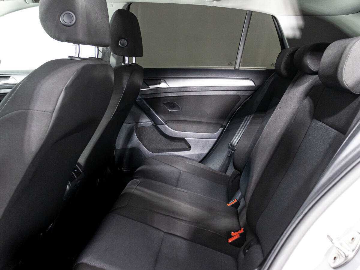 Volkswagen Golf 2013 года с пробегом. Фото: #5