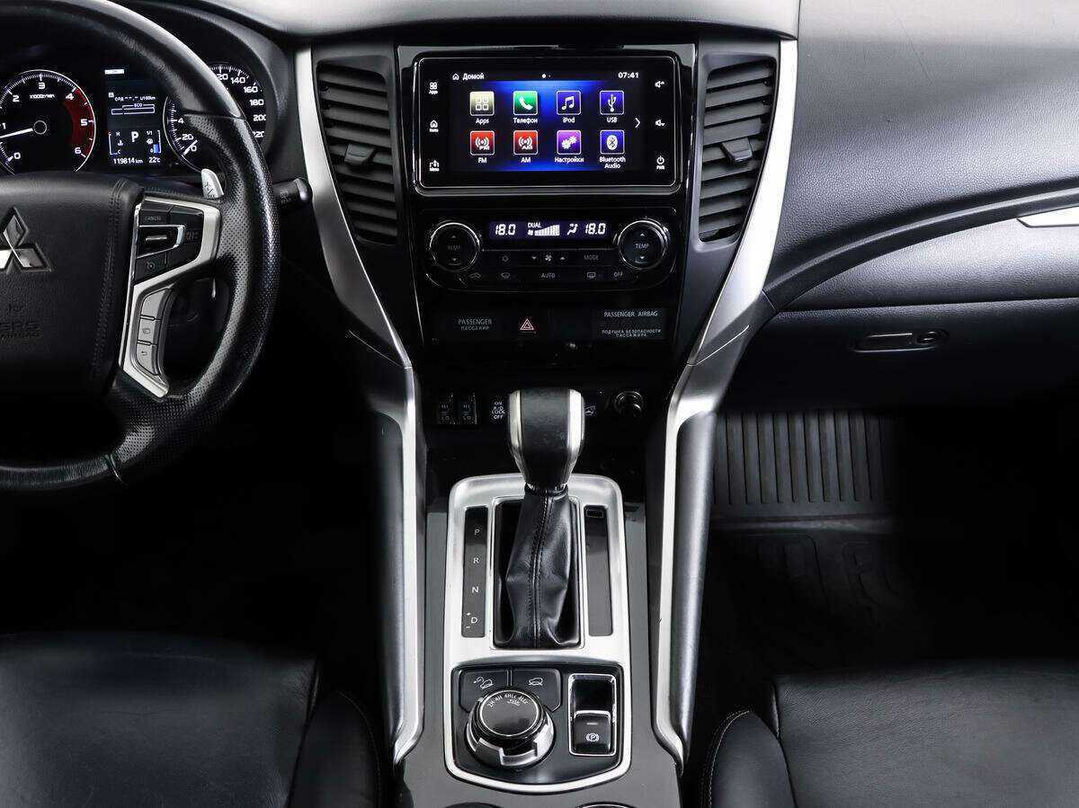 Mitsubishi Pajero Sport 2019 года с пробегом. Фото: #11
