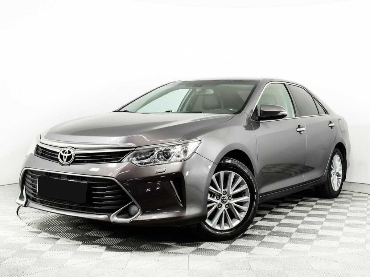 Toyota Camry 2016 года с пробегом. Посмотреть фото