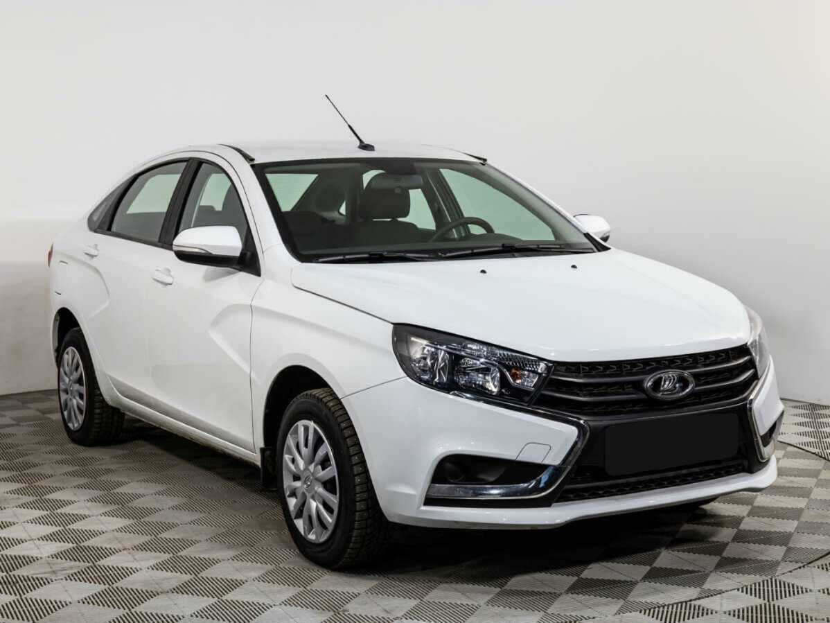 Lada (ВАЗ) Vesta 2022 года с пробегом. Фото: #2