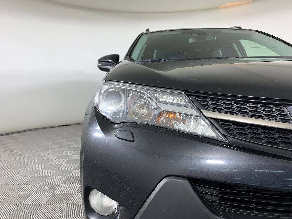 Toyota RAV4 2013 года с пробегом. Фото: #9