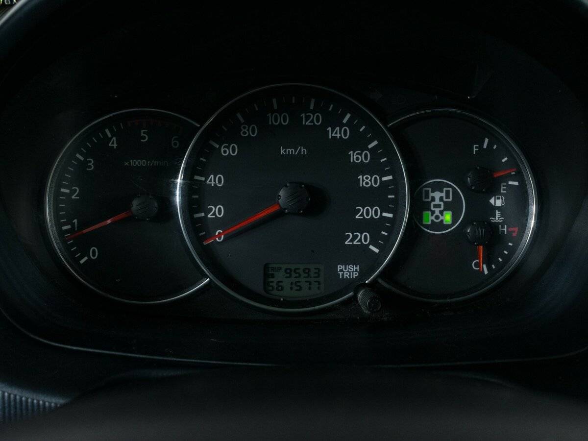 Mitsubishi Pajero Sport 2012 года с пробегом. Фото: #12