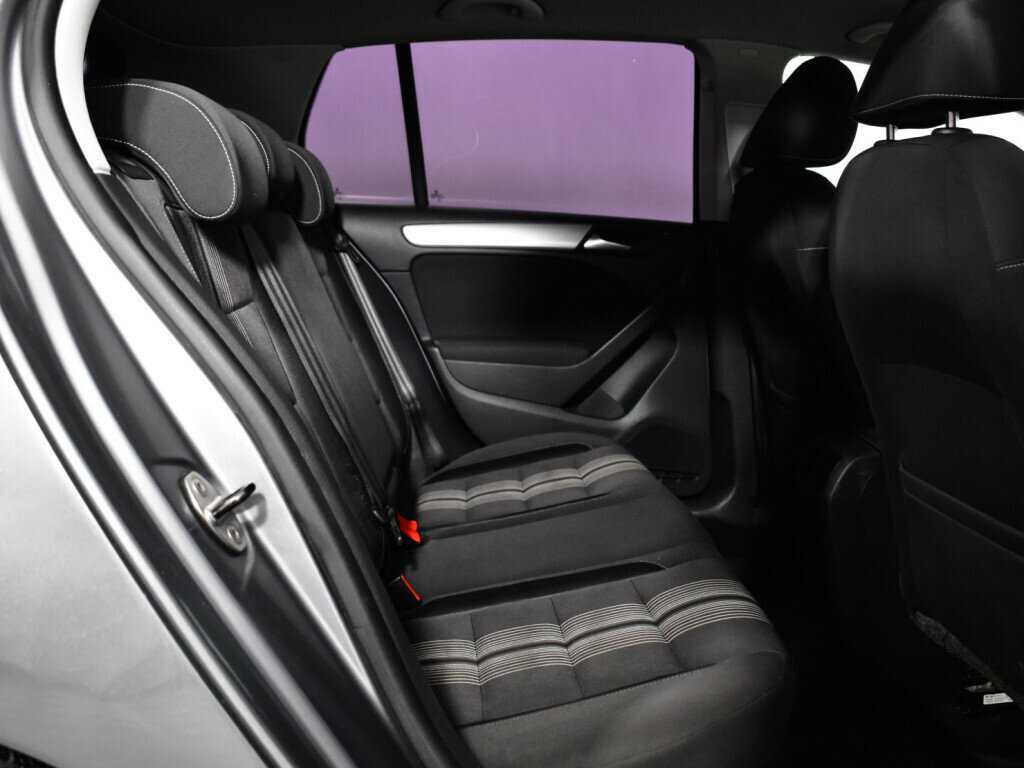 Volkswagen Golf 2012 года с пробегом. Фото: #9