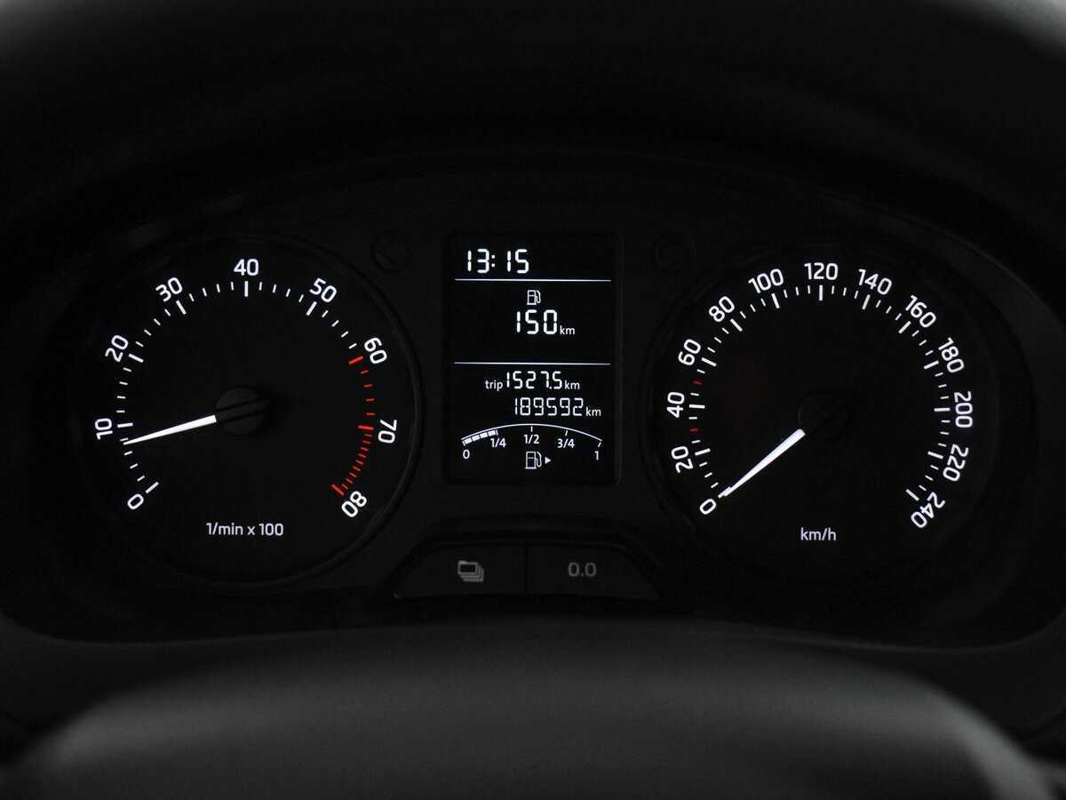 Skoda Rapid 2014 года с пробегом. Фото: #16