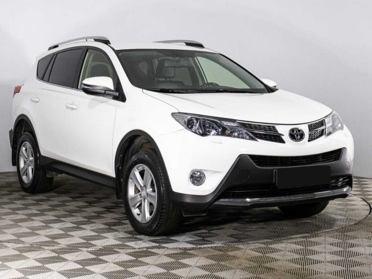 Toyota RAV4 2013 года с пробегом. Фото: #2
