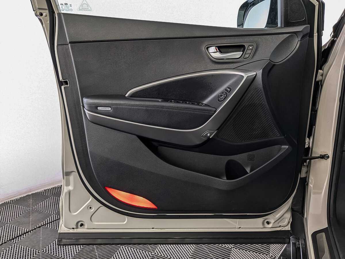 Hyundai Santa Fe 2013 года с пробегом. Фото: #18