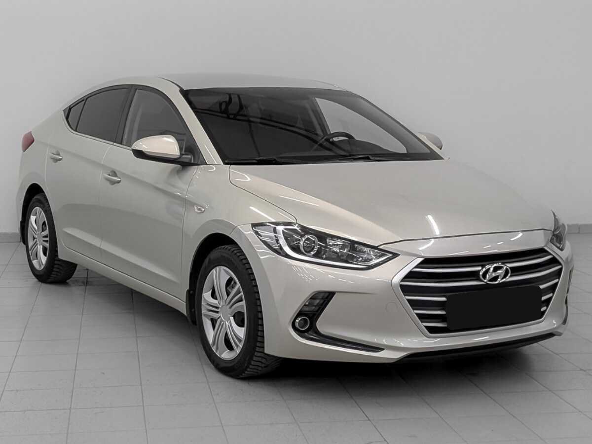 Hyundai Elantra 2017 года с пробегом. Фото: #2