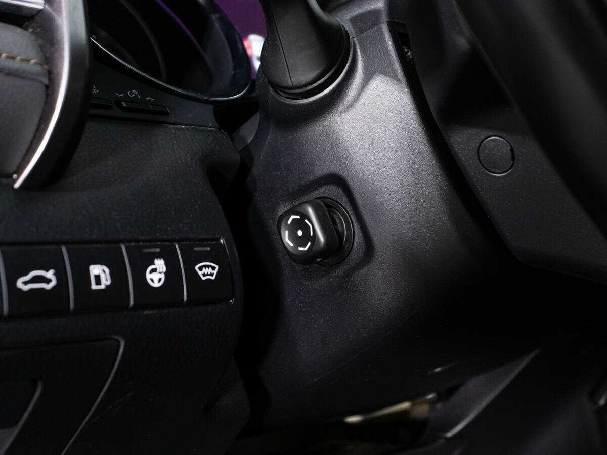 Toyota Camry 2018 года с пробегом. Фото: #18