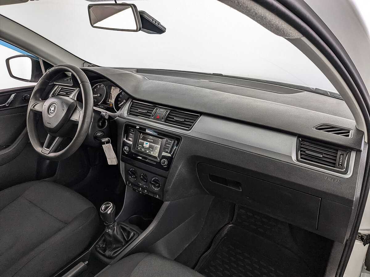 Skoda Rapid 2017 года с пробегом. Фото: #12