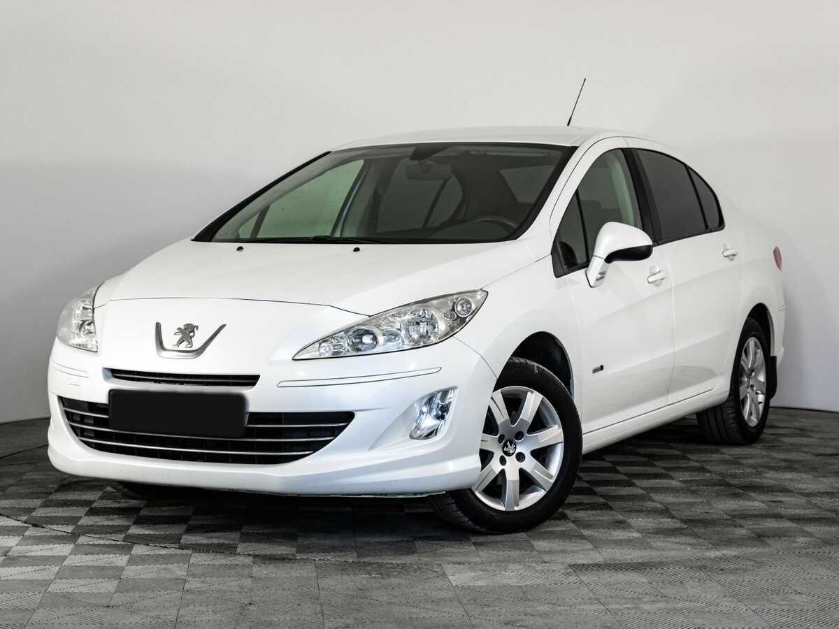 Peugeot 408 2016 года с пробегом. Посмотреть фото