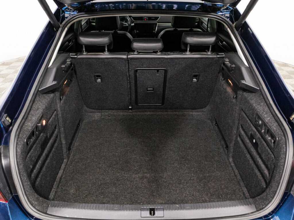 Skoda Superb 2018 года с пробегом. Фото: #14