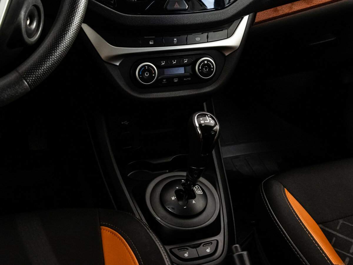 Lada (ВАЗ) Vesta 2019 года с пробегом. Фото: #12