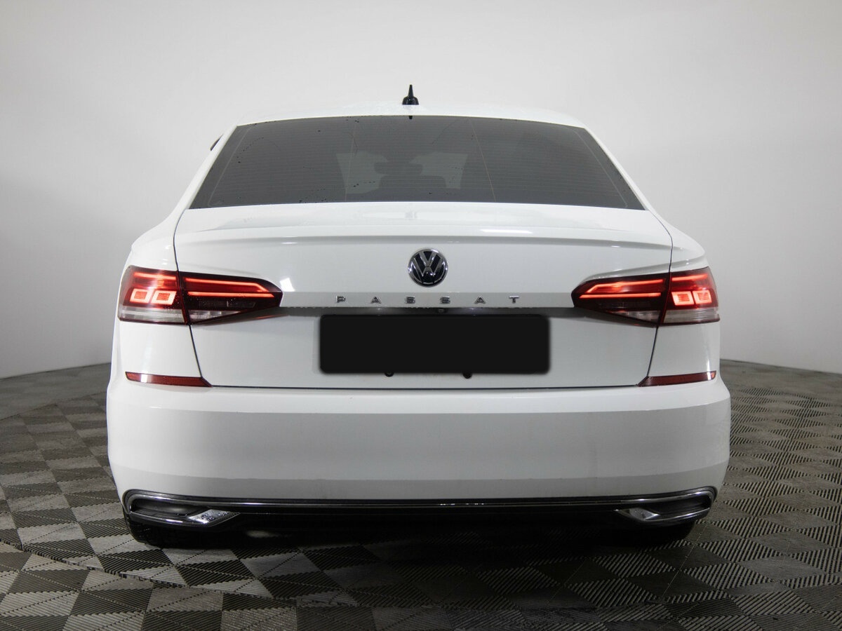 Volkswagen Passat 2020 года с пробегом. Фото: #4