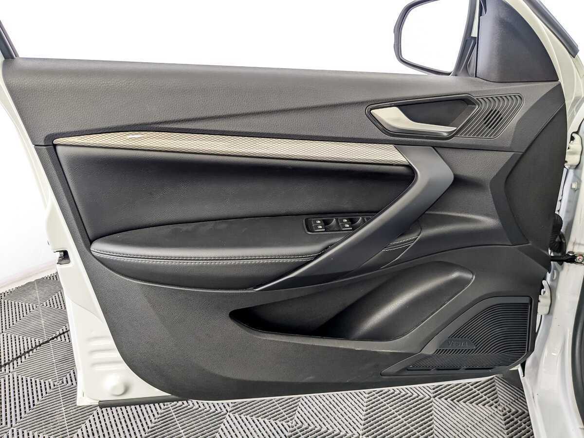 Lada (ВАЗ) Vesta 2023 года с пробегом. Фото: #13