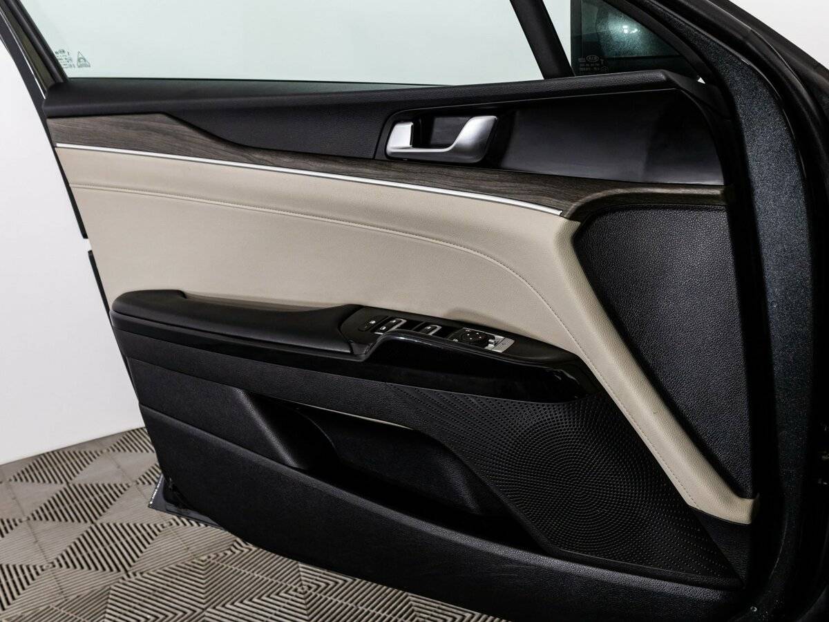 Kia K5 2021 года с пробегом. Фото: #24