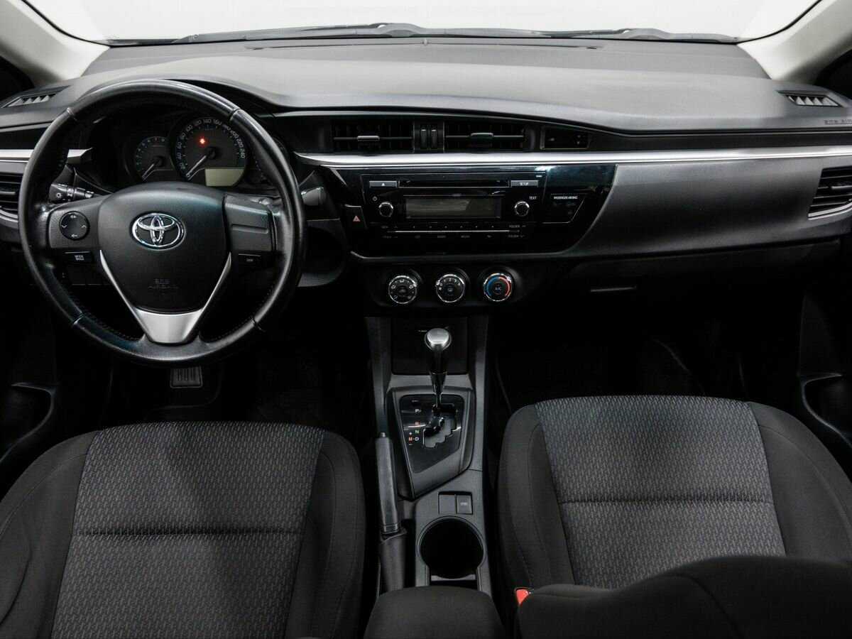 Toyota Corolla 2015 года с пробегом. Фото: #10
