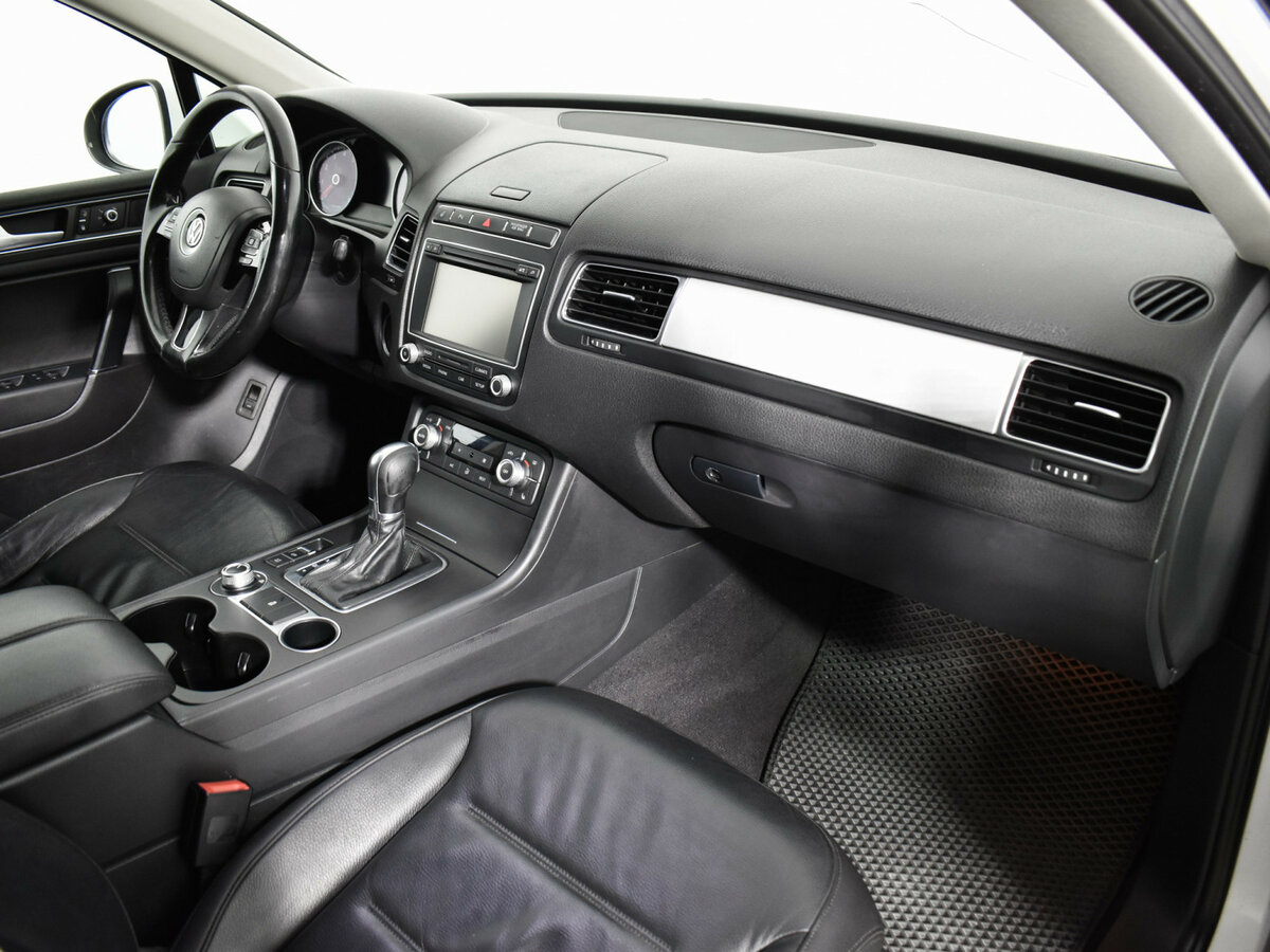 Volkswagen Touareg 2015 года с пробегом. Фото: #11
