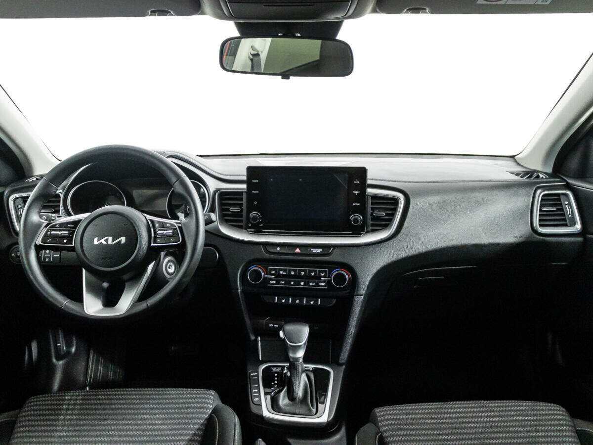 Kia Ceed 2022 года с пробегом. Фото: #12