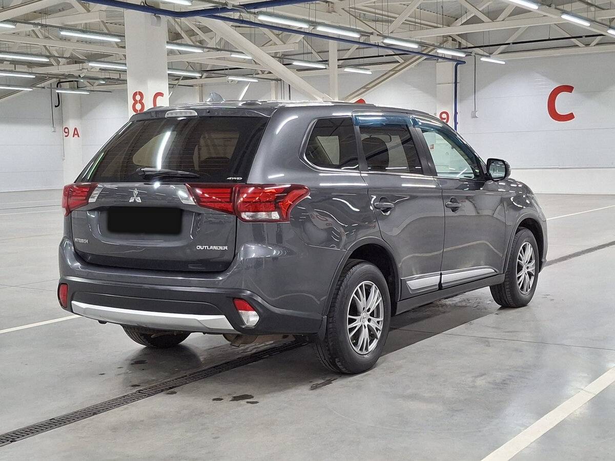 Mitsubishi Outlander 2015 года с пробегом. Фото: #4
