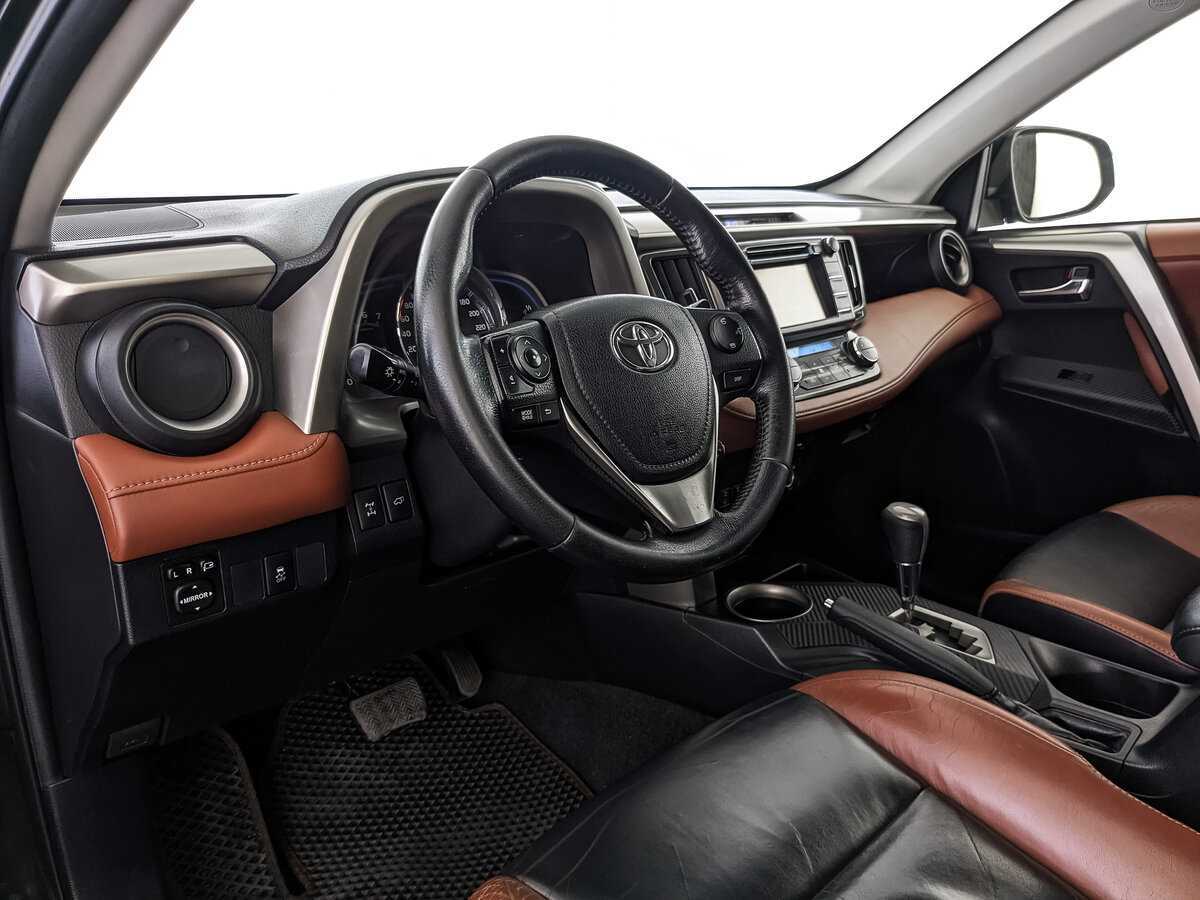 Toyota RAV4 2013 года с пробегом. Фото: #10