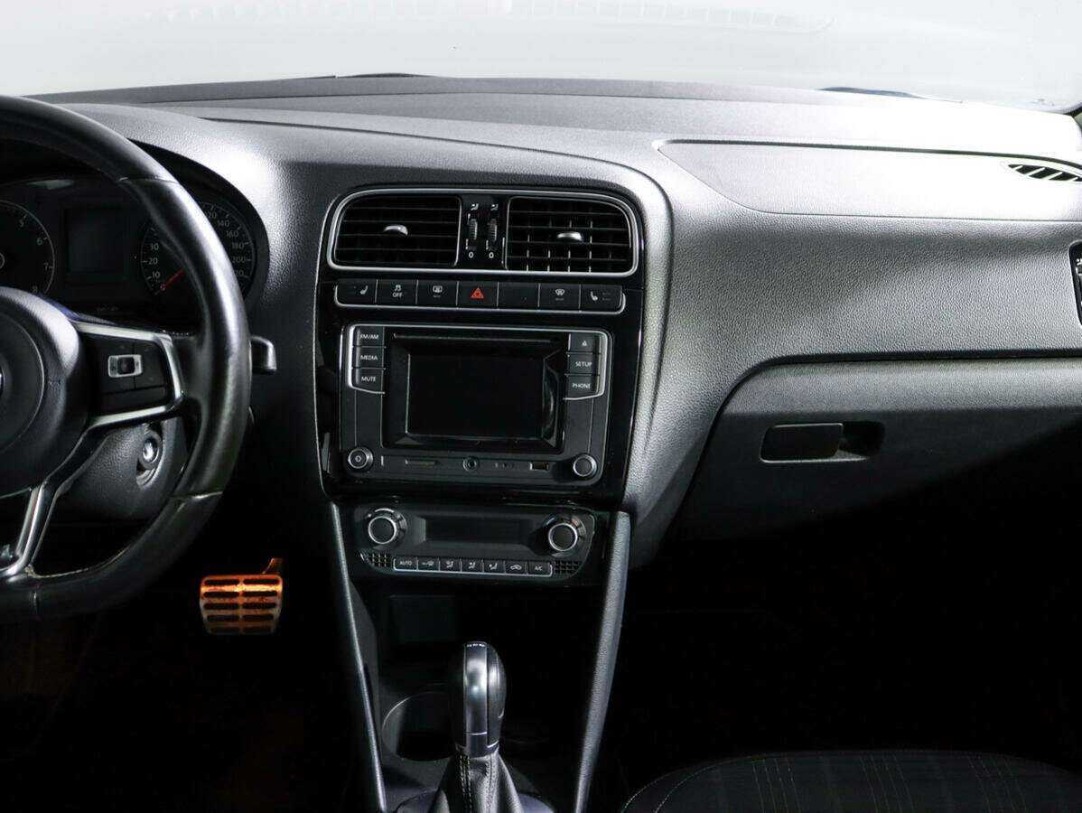 Volkswagen Polo 2017 года с пробегом. Фото: #12