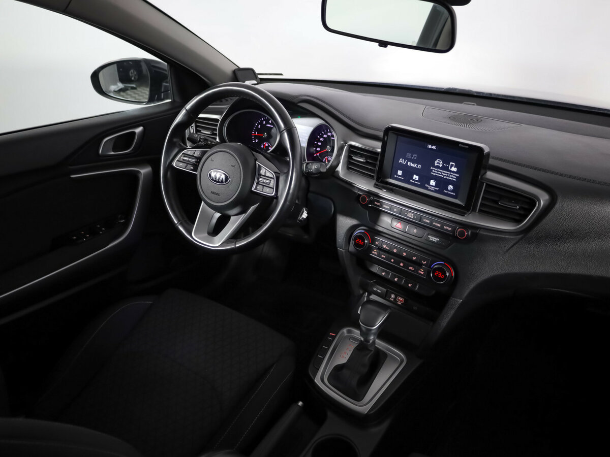 Kia Ceed 2018 года с пробегом. Фото: #6