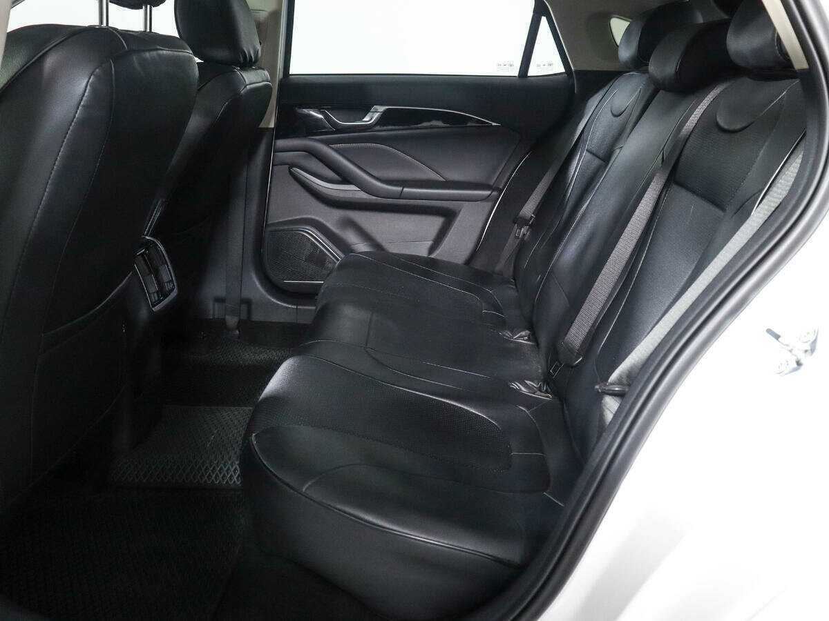 FAW Bestune B70 2023 года с пробегом. Фото: #8