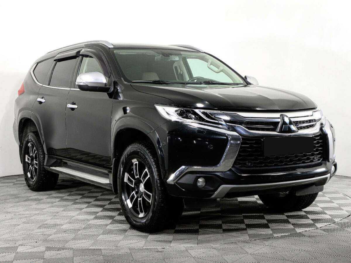 Mitsubishi Pajero Sport 2017 года с пробегом. Фото: #2