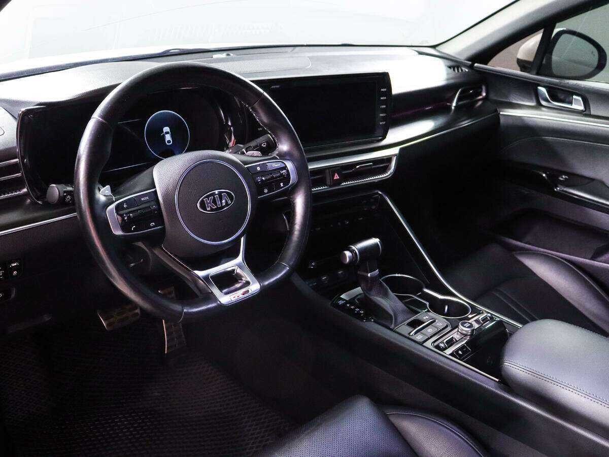 Kia K5 2020 года с пробегом. Фото: #12
