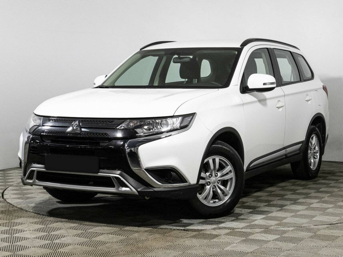 Mitsubishi Outlander 2022 года с пробегом. Посмотреть фото