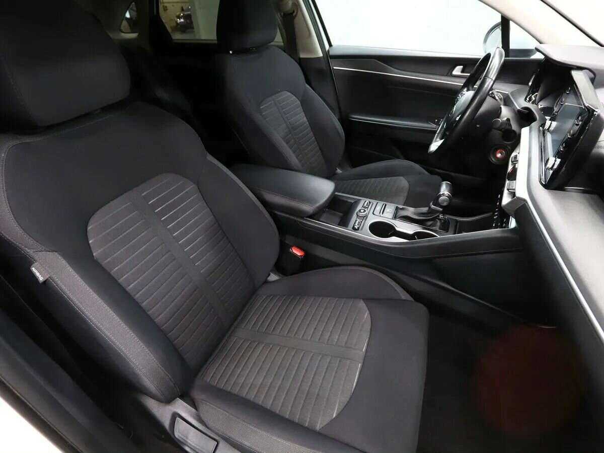 Kia K5 2021 года с пробегом. Фото: #12