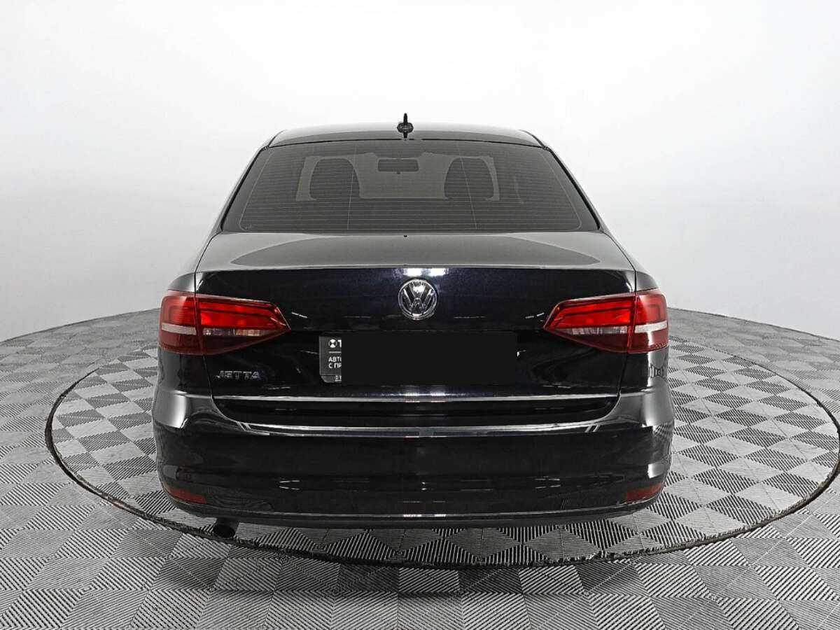 Volkswagen Jetta 2018 года с пробегом. Фото: #4