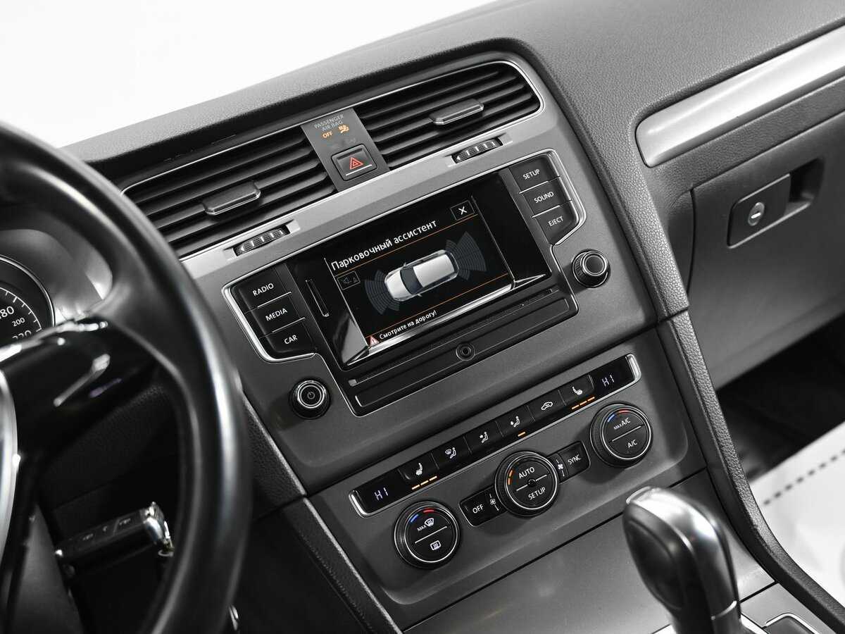 Volkswagen Golf 2013 года с пробегом. Фото: #9