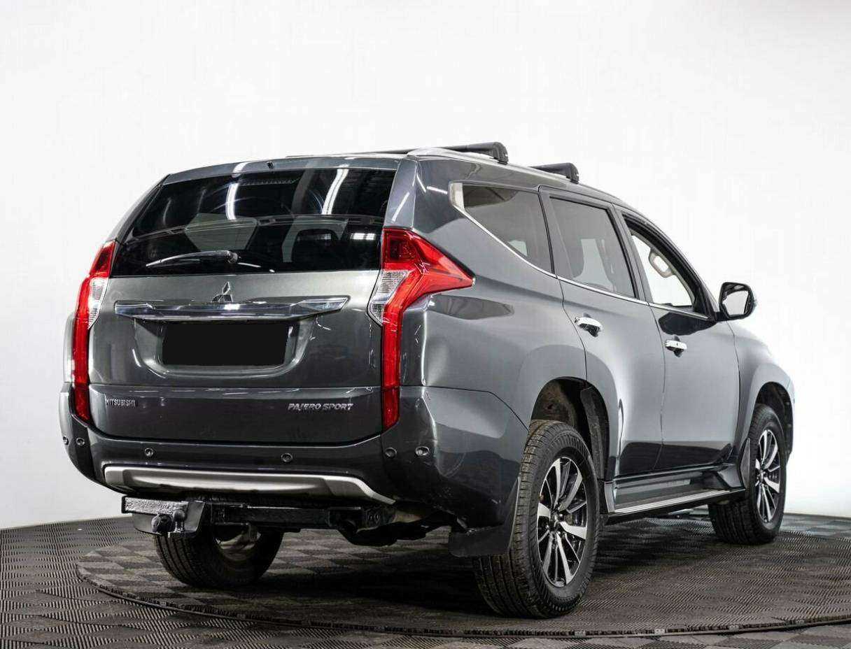 Mitsubishi Pajero Sport 2018 года с пробегом. Фото: #3