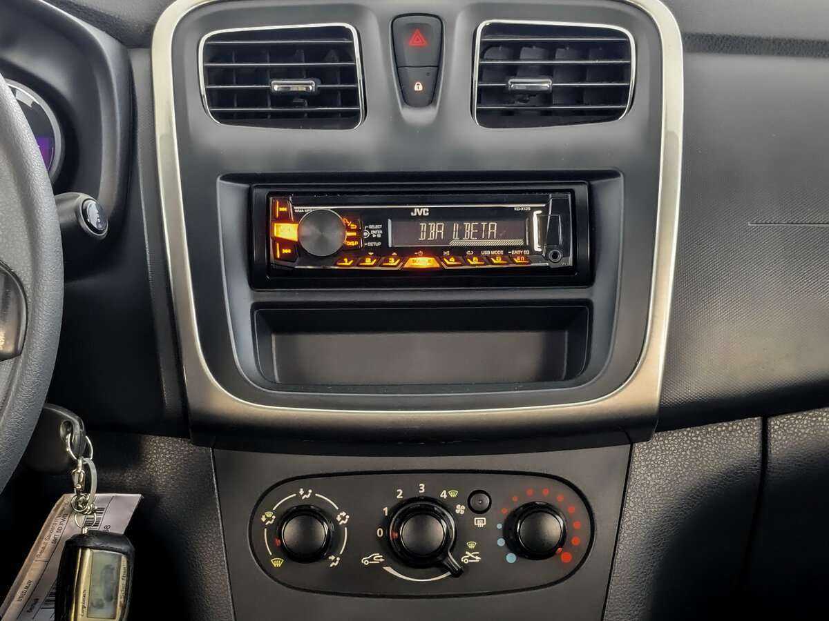 Renault Sandero 2016 года с пробегом. Фото: #12