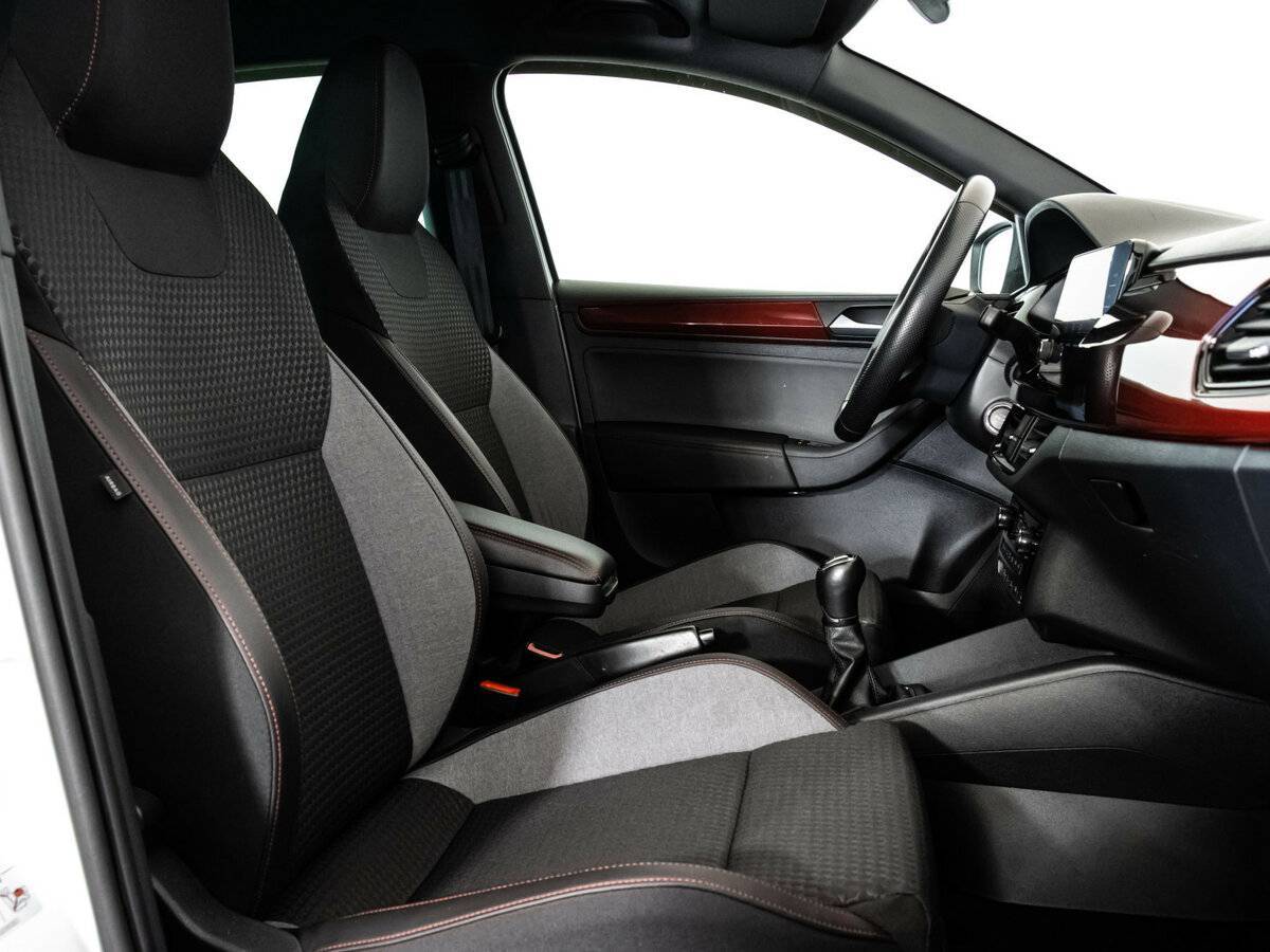 Volkswagen Polo 2021 года с пробегом. Фото: #13