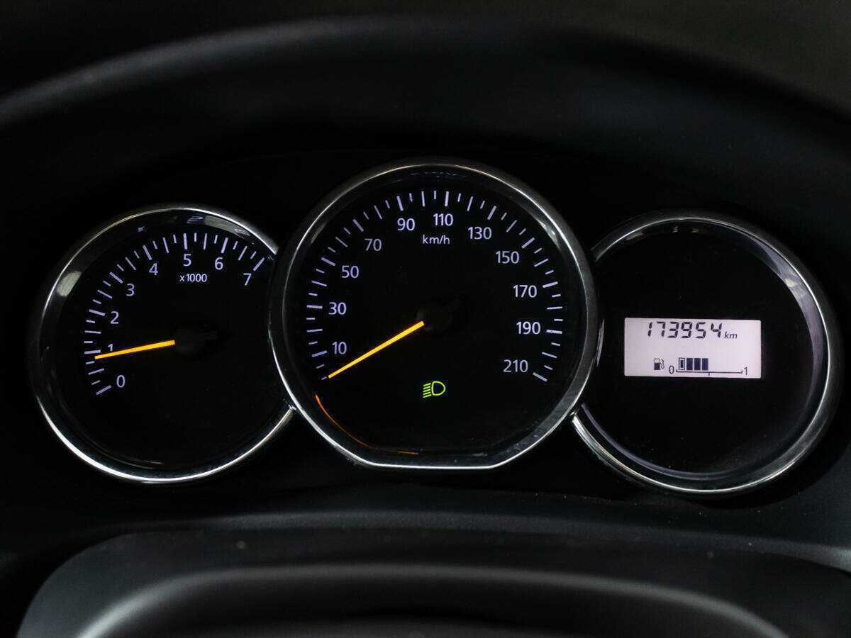 Renault Sandero 2015 года с пробегом. Фото: #11