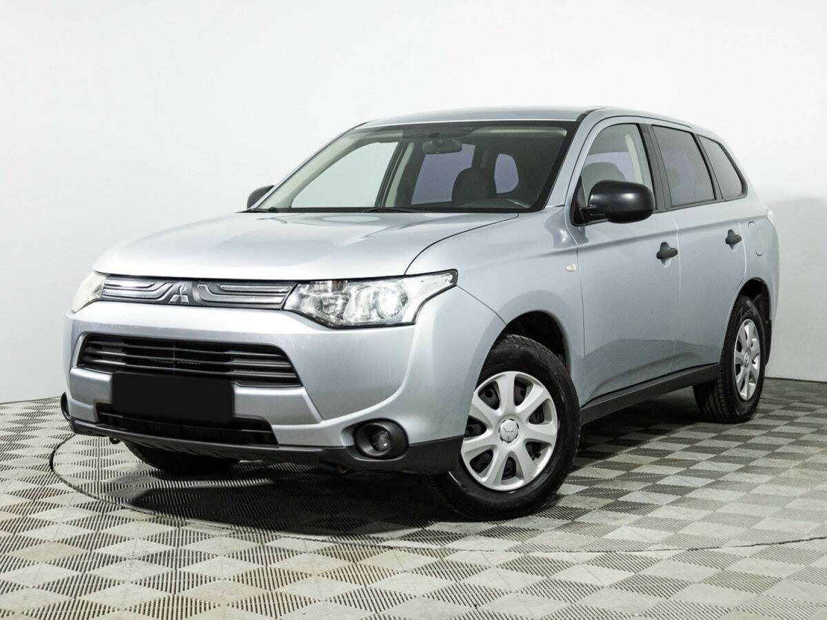 Mitsubishi Outlander 2013 года с пробегом. Посмотреть фото