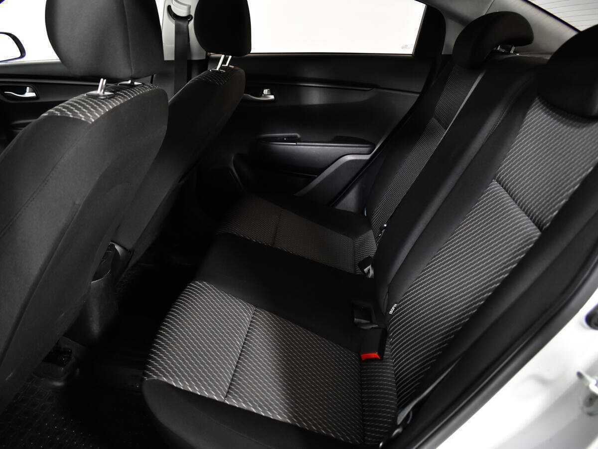 Kia Rio 2017 года с пробегом. Фото: #9