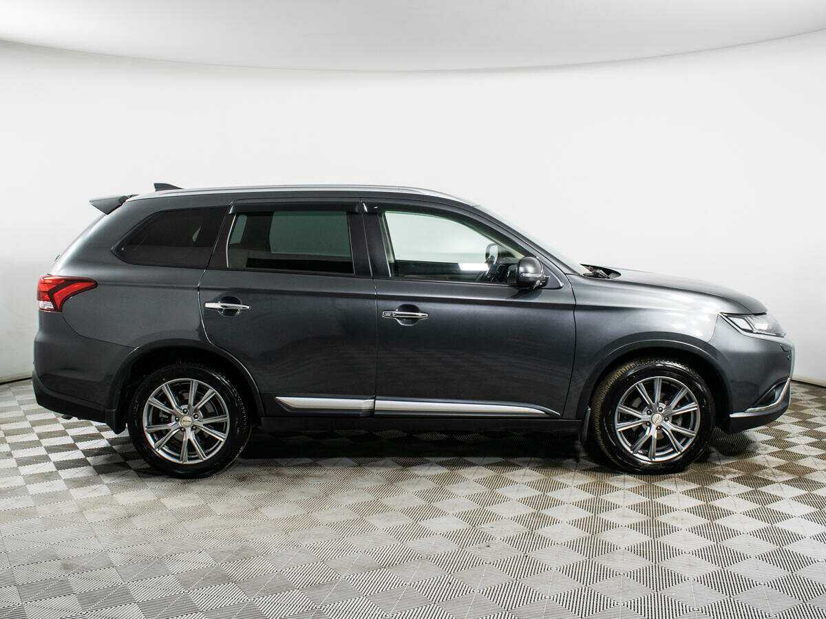 Mitsubishi Outlander 2019 года с пробегом. Фото: #1