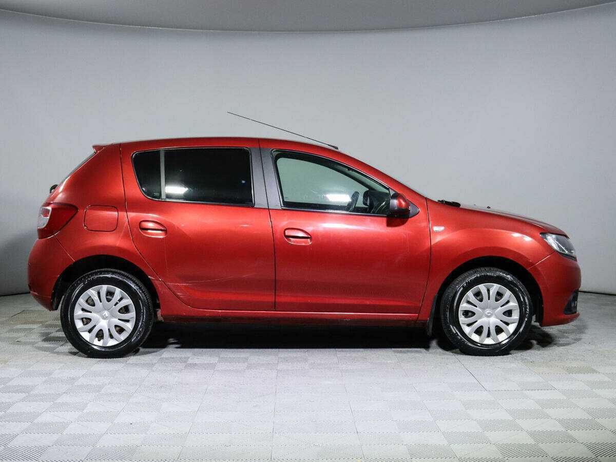 Renault Sandero 2015 года с пробегом. Фото: #3
