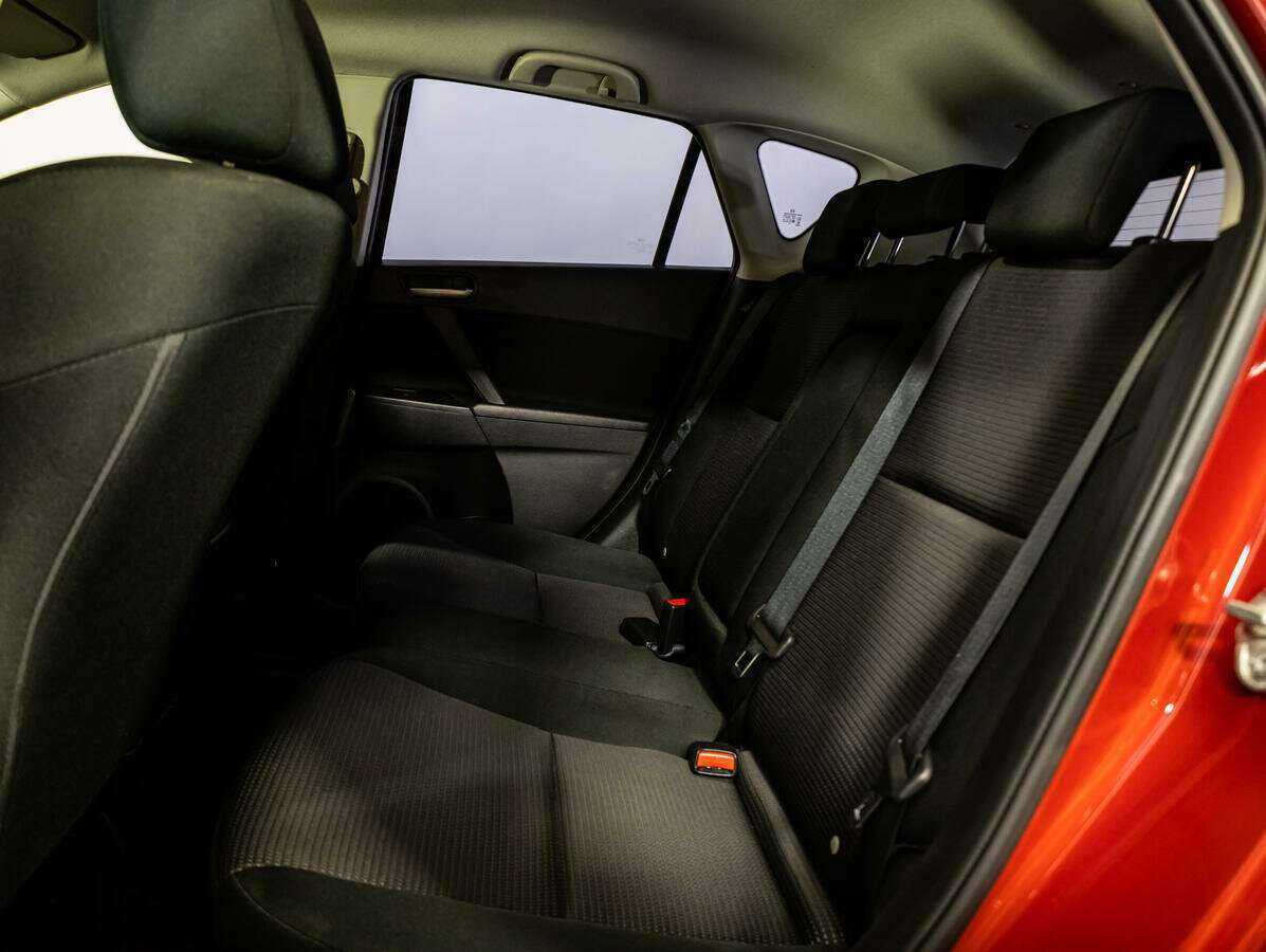 Mazda 3 2012 года с пробегом. Фото: #9