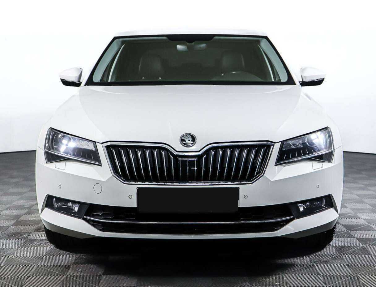 Skoda Superb 2017 года с пробегом. Фото: #1