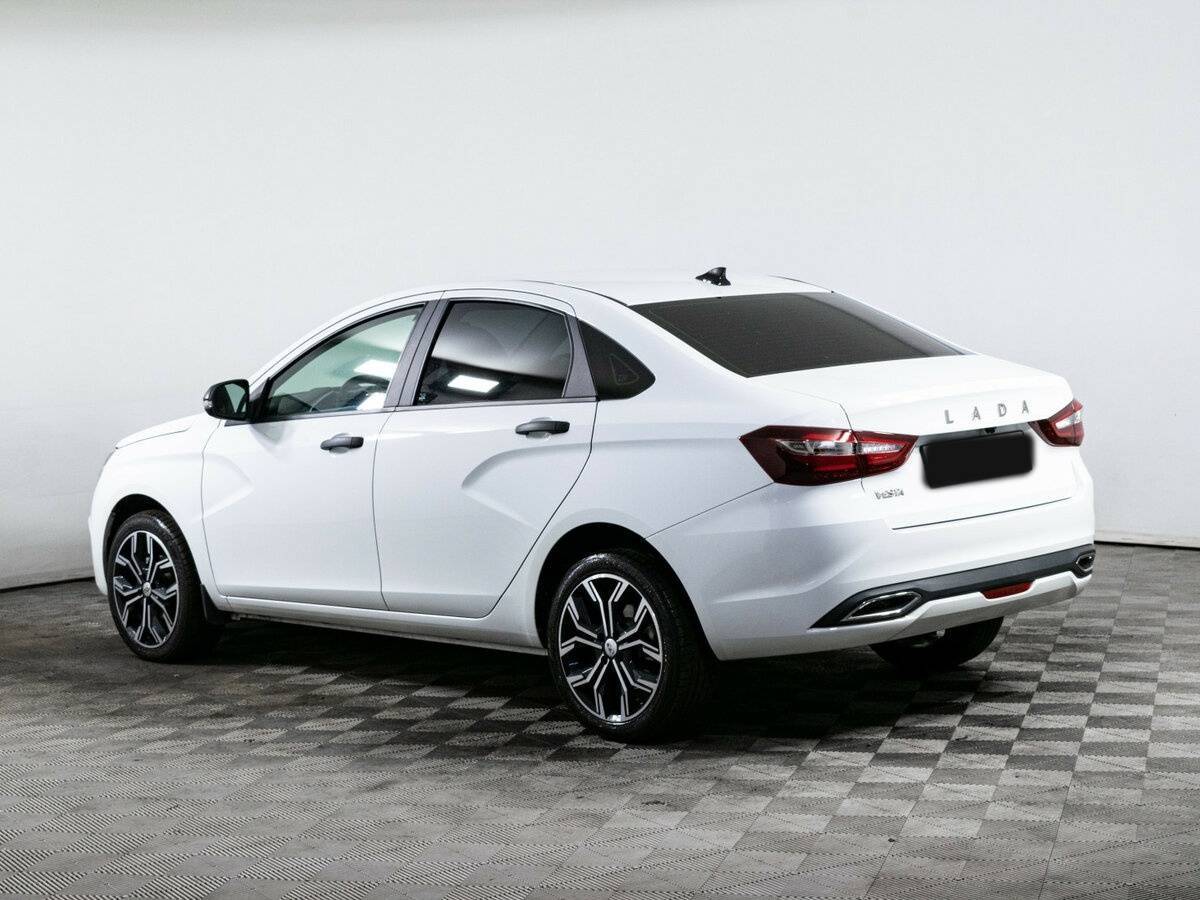 Lada (ВАЗ) Vesta 2024 года с пробегом. Фото: #5