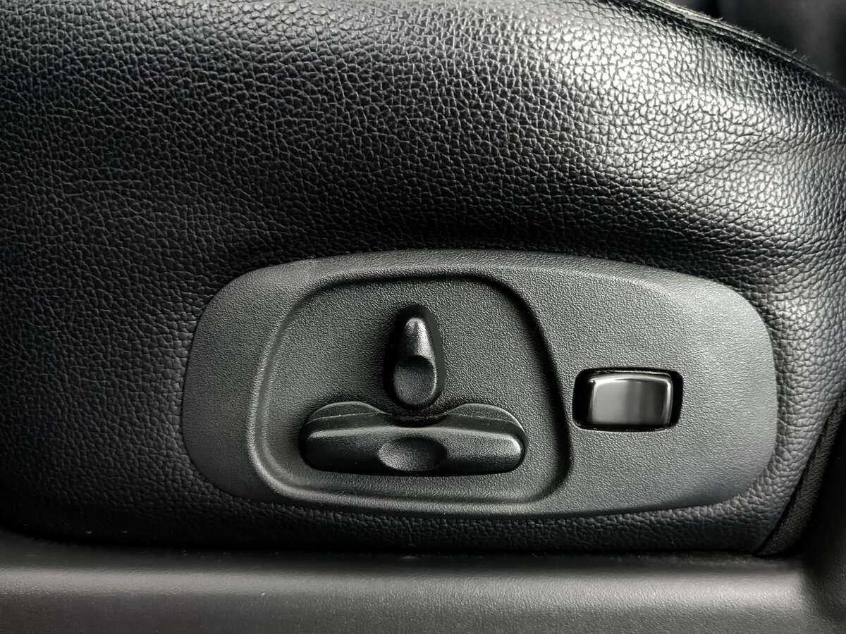 Mitsubishi Pajero 2013 года с пробегом. Фото: #26