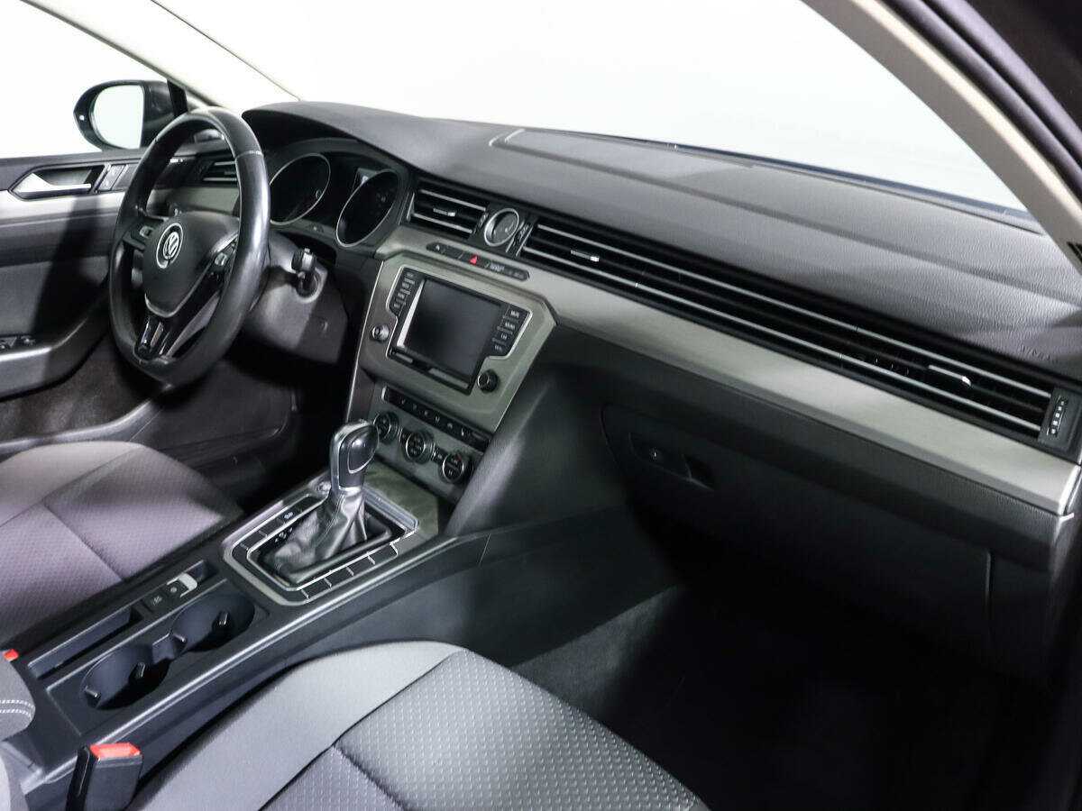Volkswagen Passat 2016 года с пробегом. Фото: #6