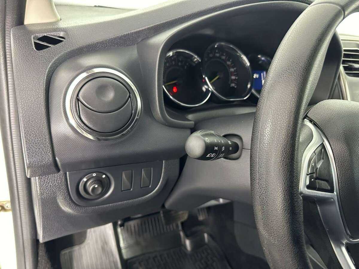 Renault Sandero 2019 года с пробегом. Фото: #8