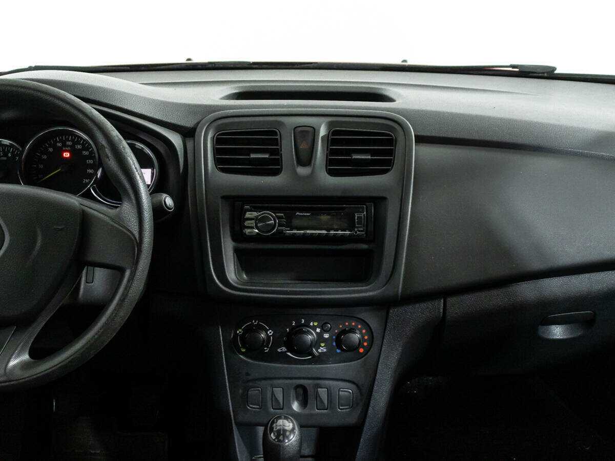 Renault Sandero 2015 года с пробегом. Фото: #13