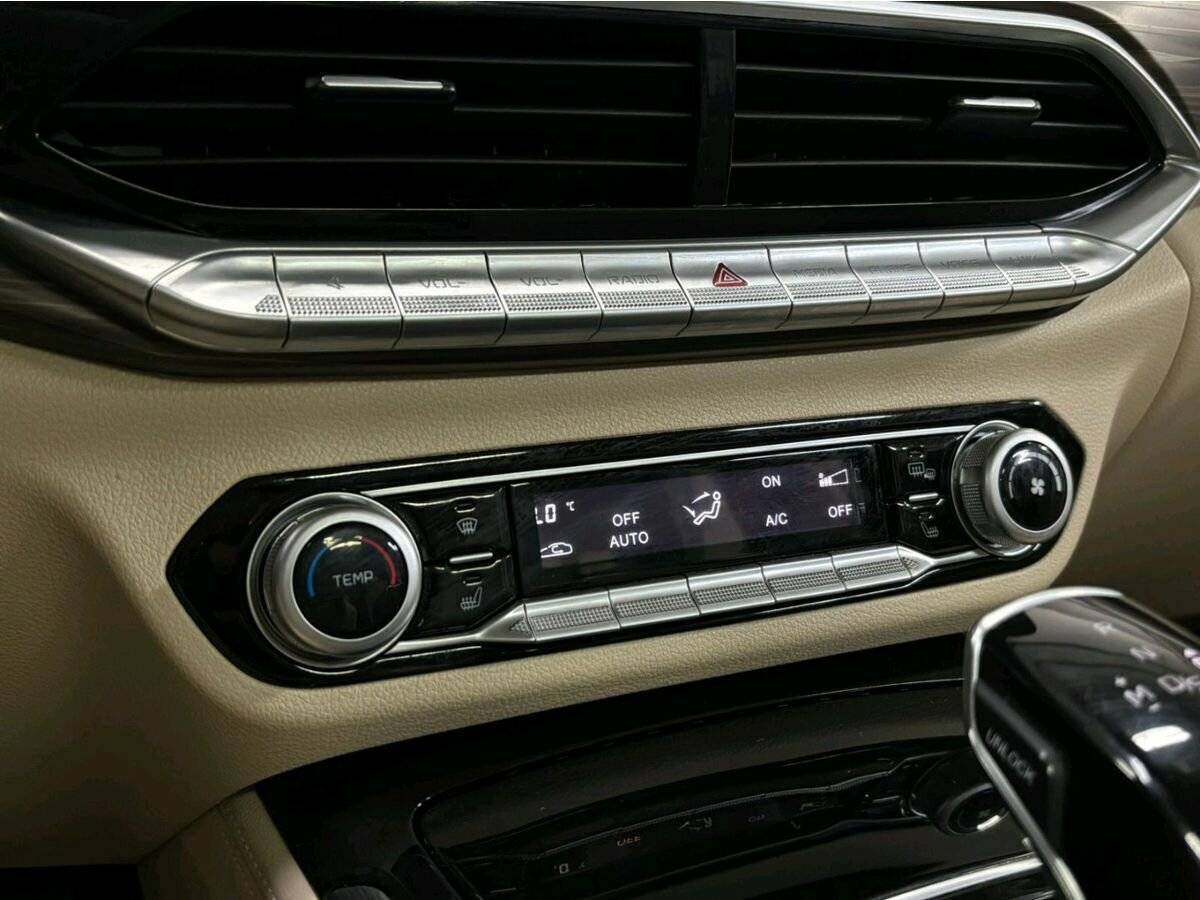 FAW Bestune T77 2023 года с пробегом. Фото: #14