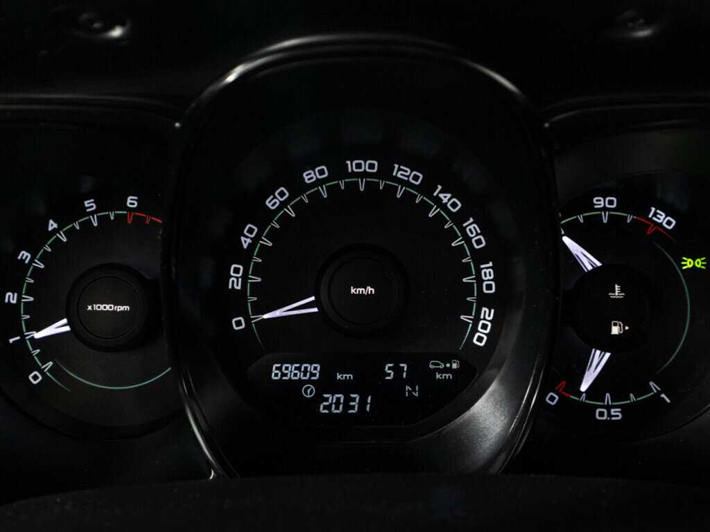 Lada (ВАЗ) Vesta 2017 года с пробегом. Фото: #11